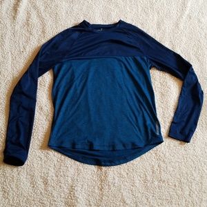 Men's American Eagle long sleeved shirt